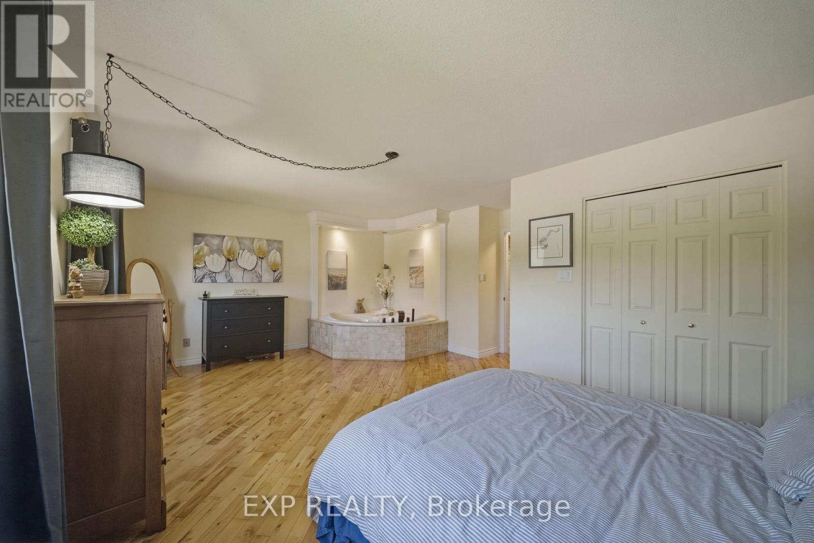 2947 FONTAINE PLACE - 24