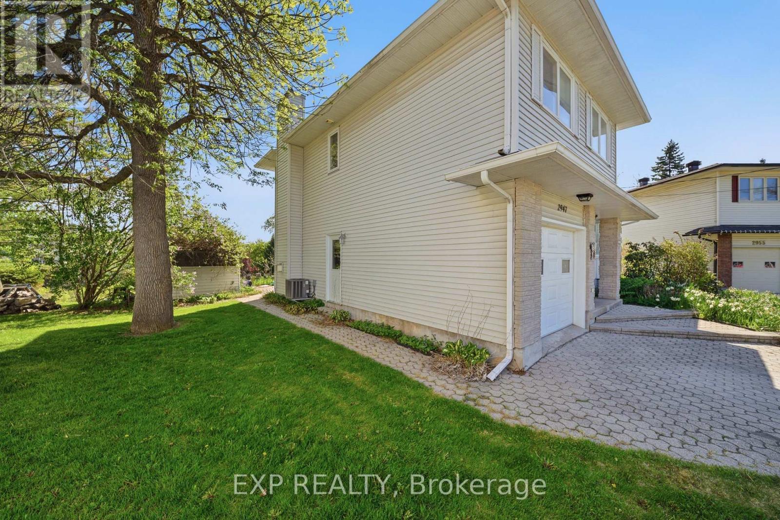 2947 FONTAINE PLACE - 34