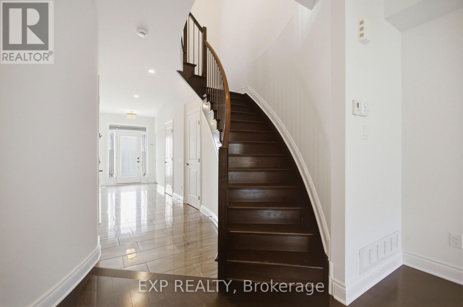 3 Bed, 3 Bath House for Sale in Ottawa – 704 BRIAN GOOD AVENUE, Ottawa – MLS# X13446322 - Image 18