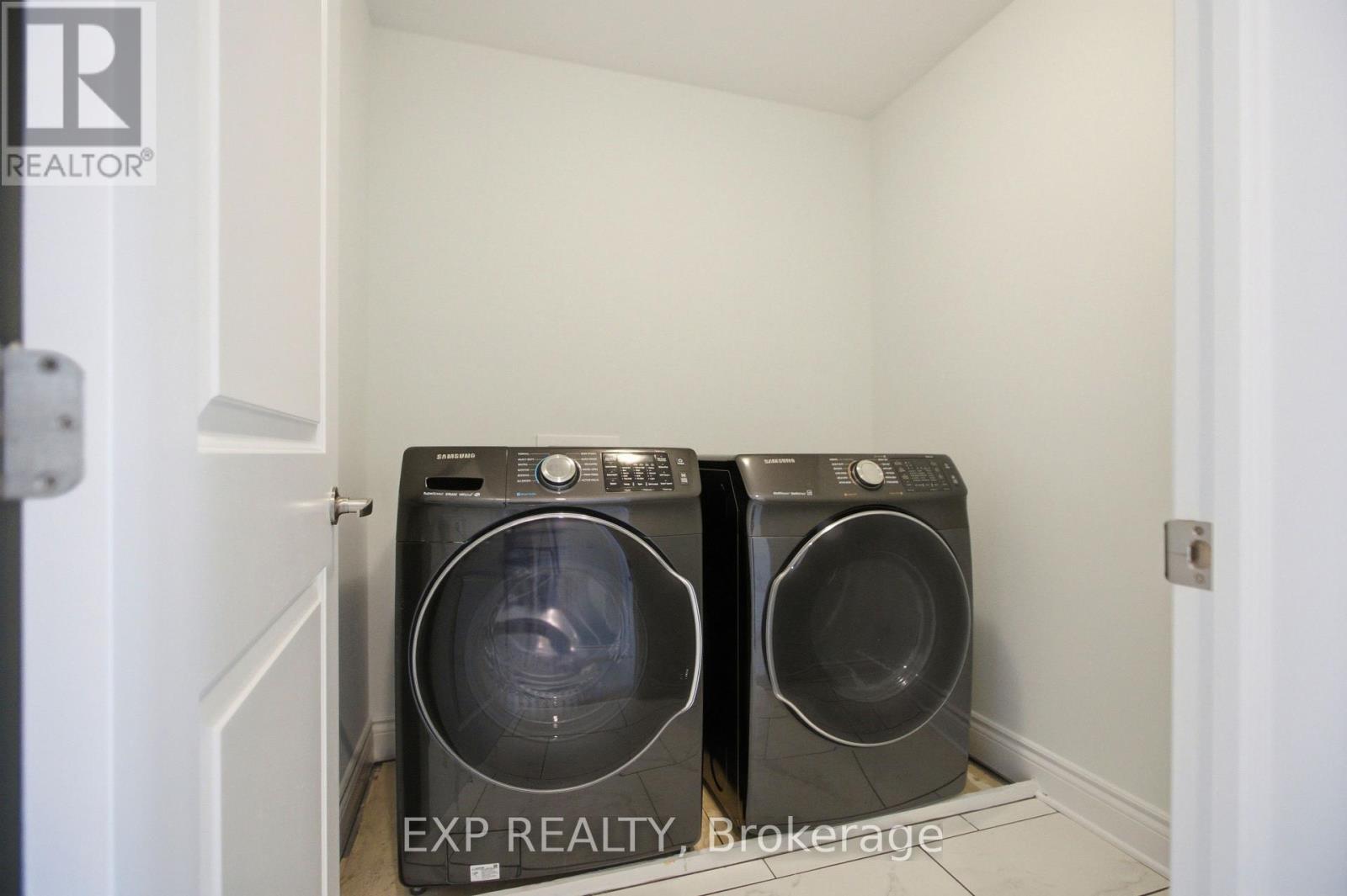 3 Bed, 3 Bath House for Sale in Ottawa – 704 BRIAN GOOD AVENUE, Ottawa – MLS# X13446322 - Image 29
