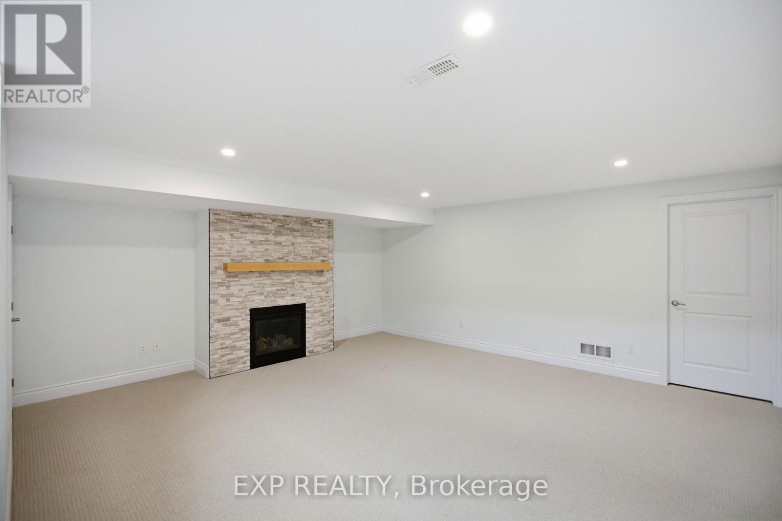 3 Bed, 3 Bath House for Sale in Ottawa – 704 BRIAN GOOD AVENUE, Ottawa – MLS# X13446322 - Image 32