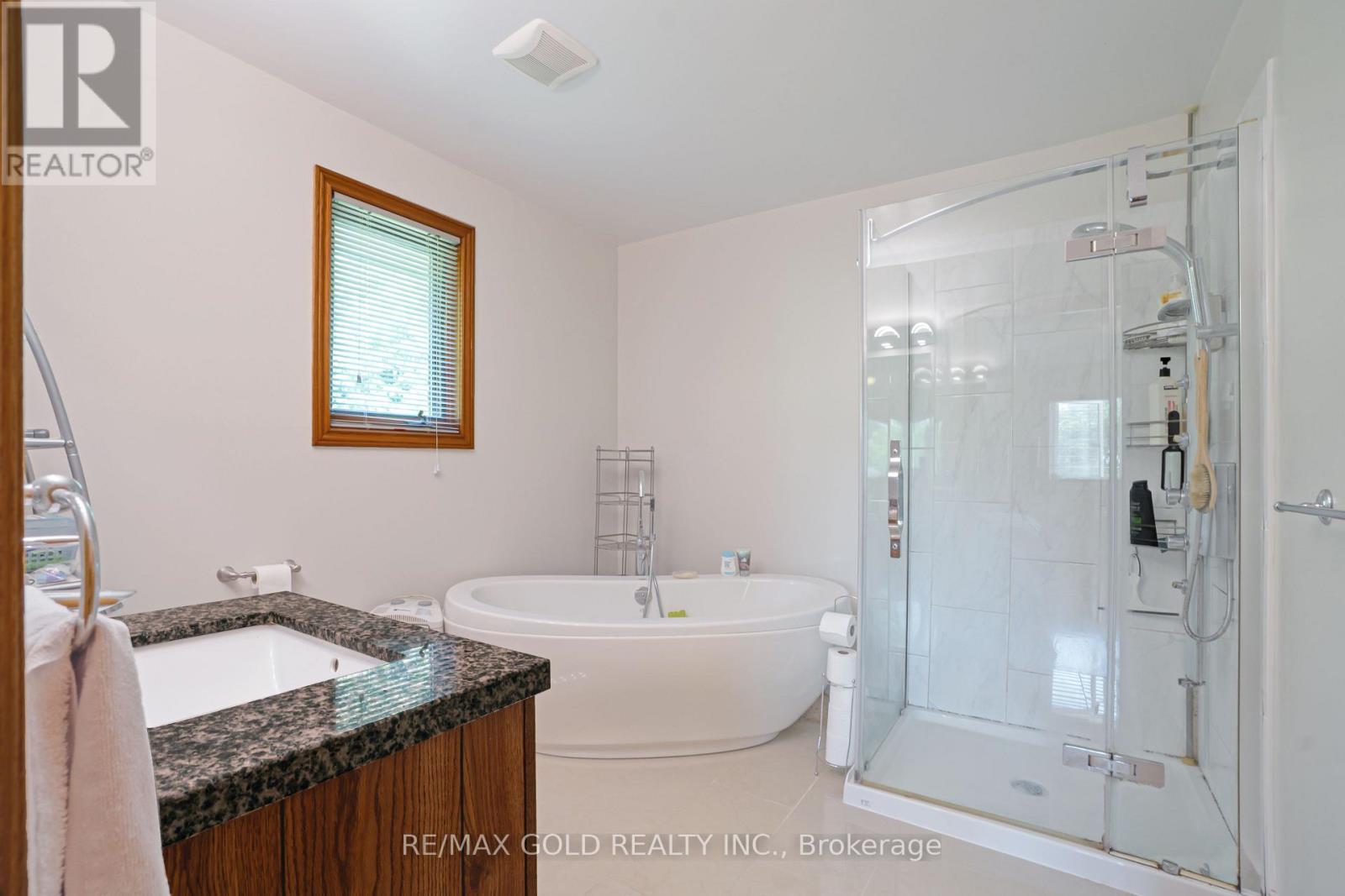 935 WILLOW DRIVE - 16