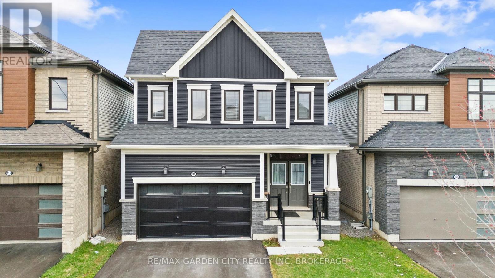 111 SUNFLOWER CRESCENT - 1