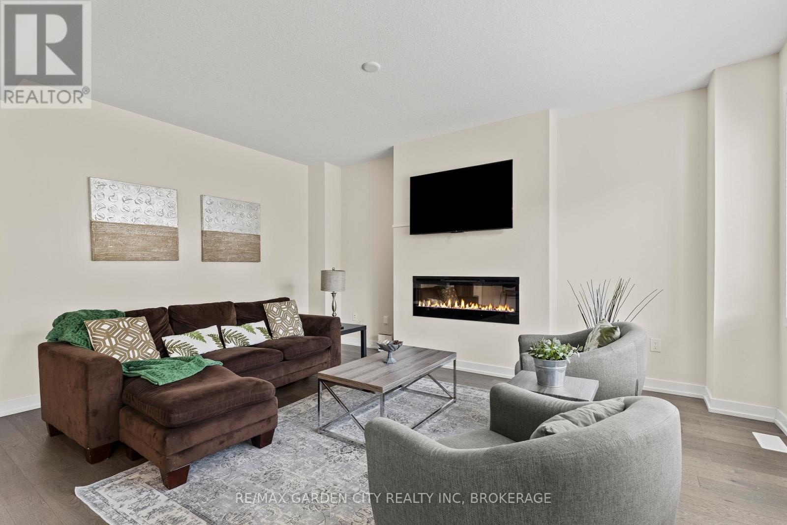111 SUNFLOWER CRESCENT - 16