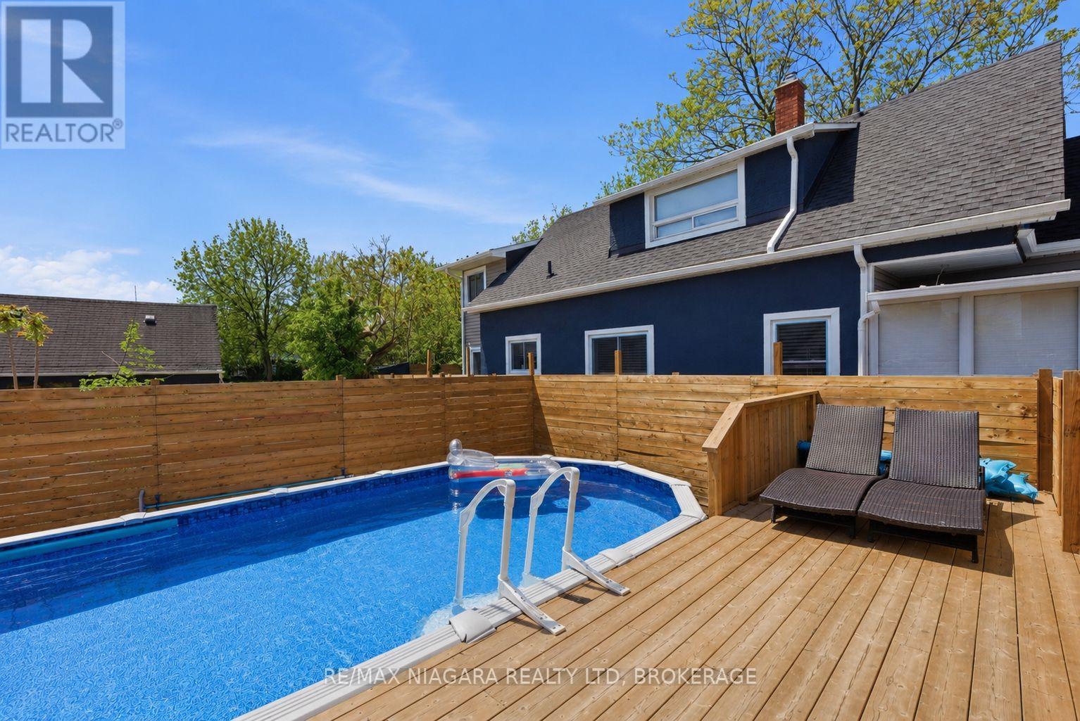 6043 MAIN STREET - 25