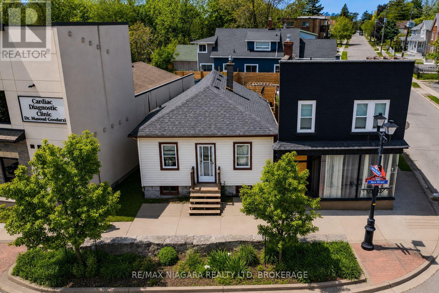 6043 MAIN STREET - 4