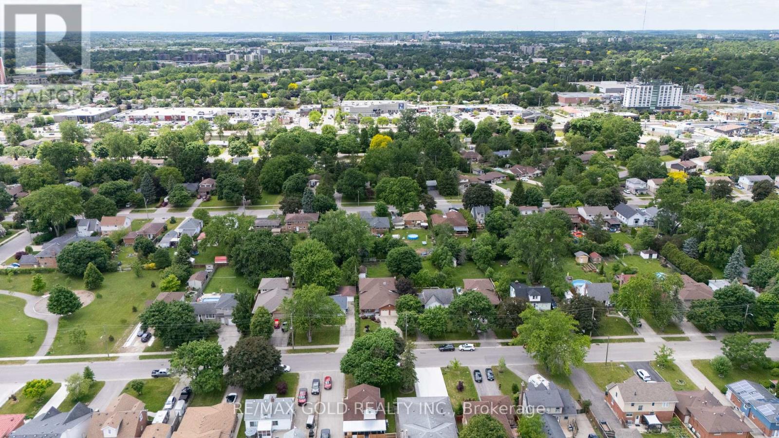 935 WILLOW DRIVE - 43
