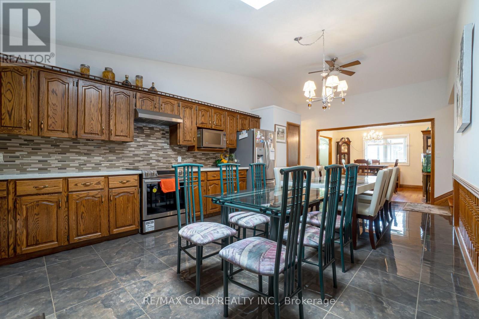 935 WILLOW DRIVE - 10
