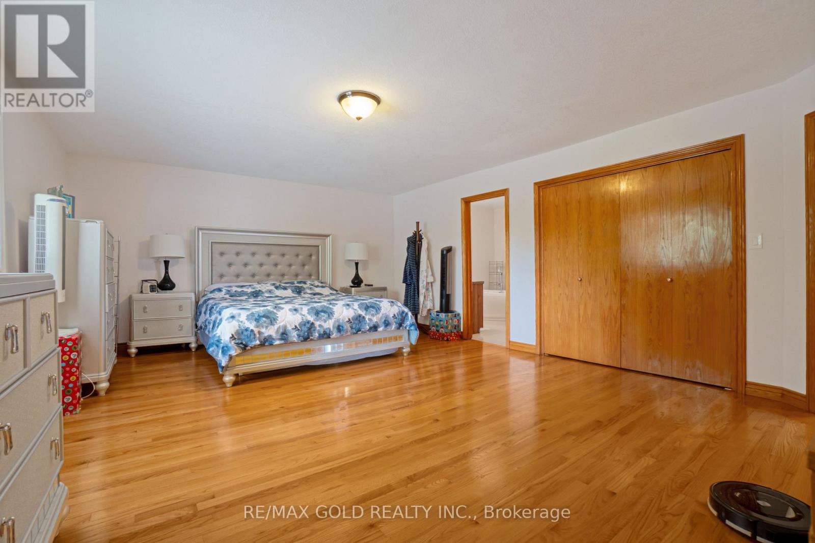 935 WILLOW DRIVE - 15