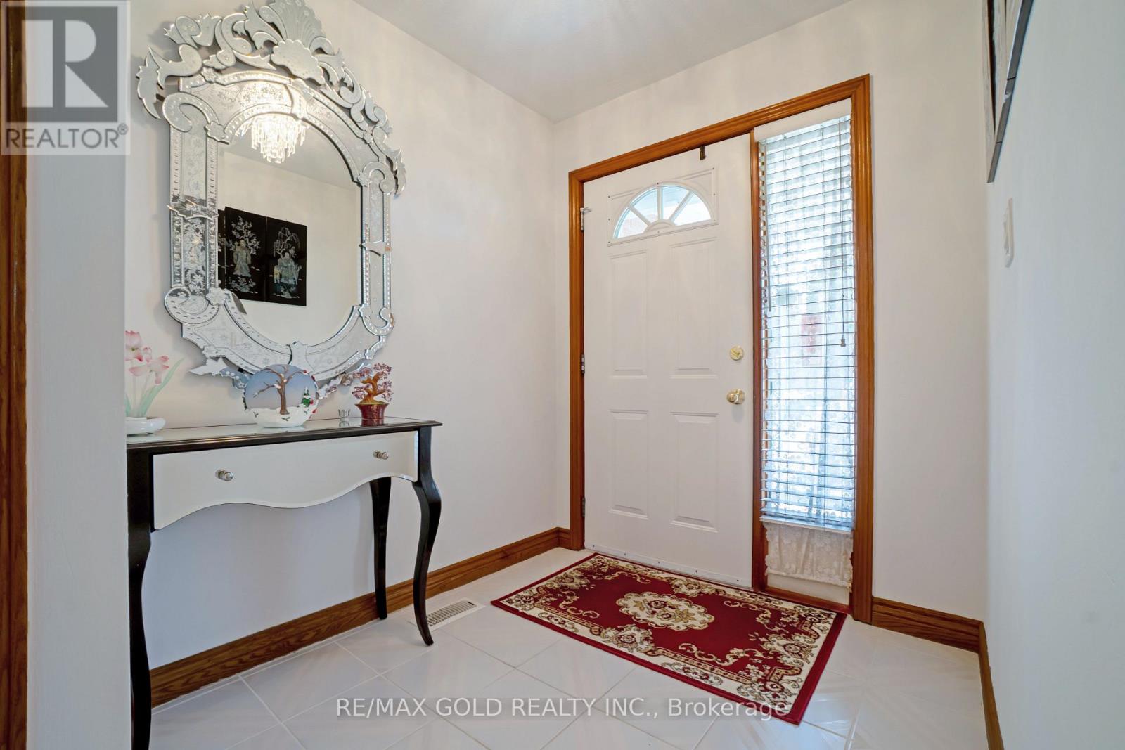 935 WILLOW DRIVE - 4