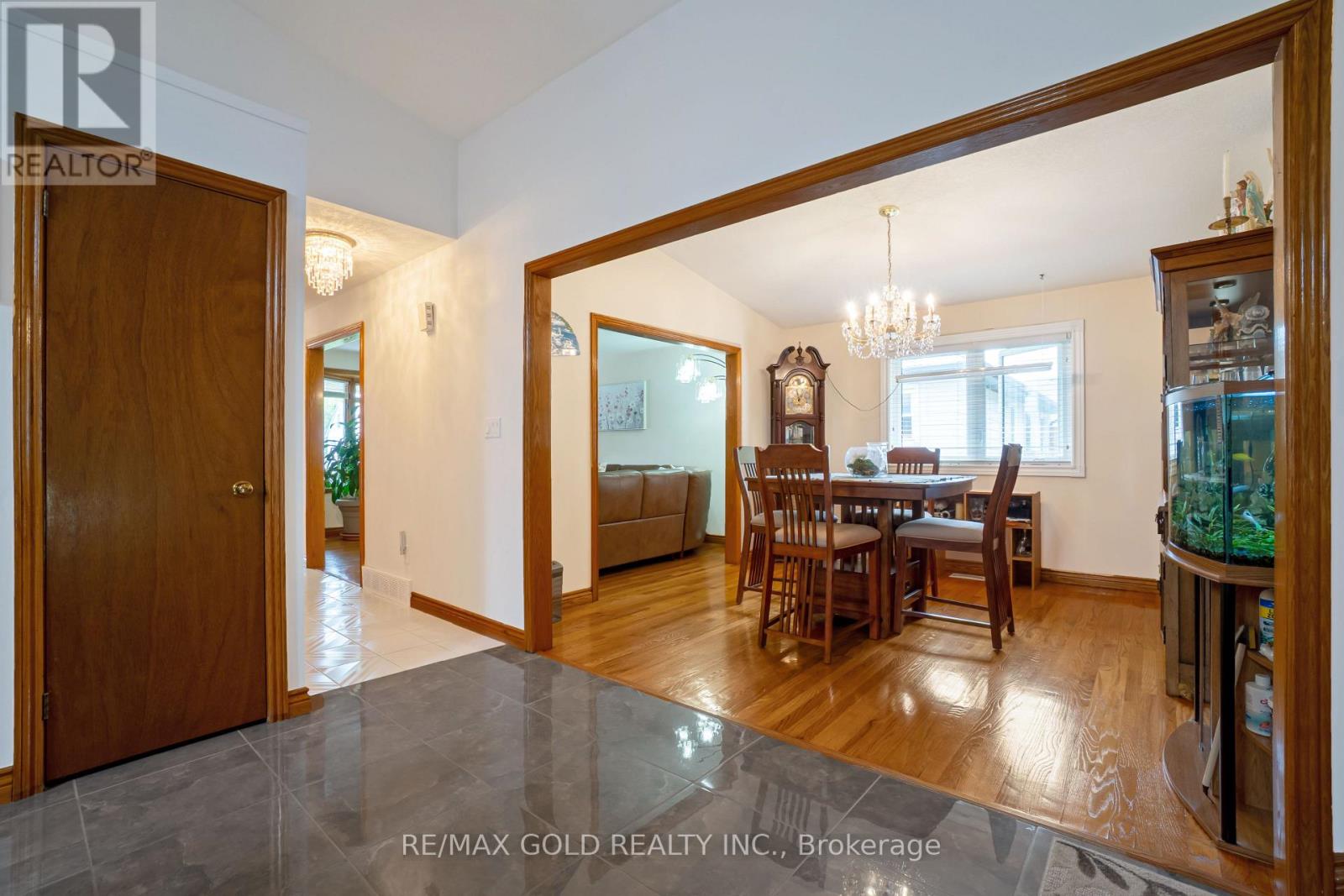 935 WILLOW DRIVE - 7