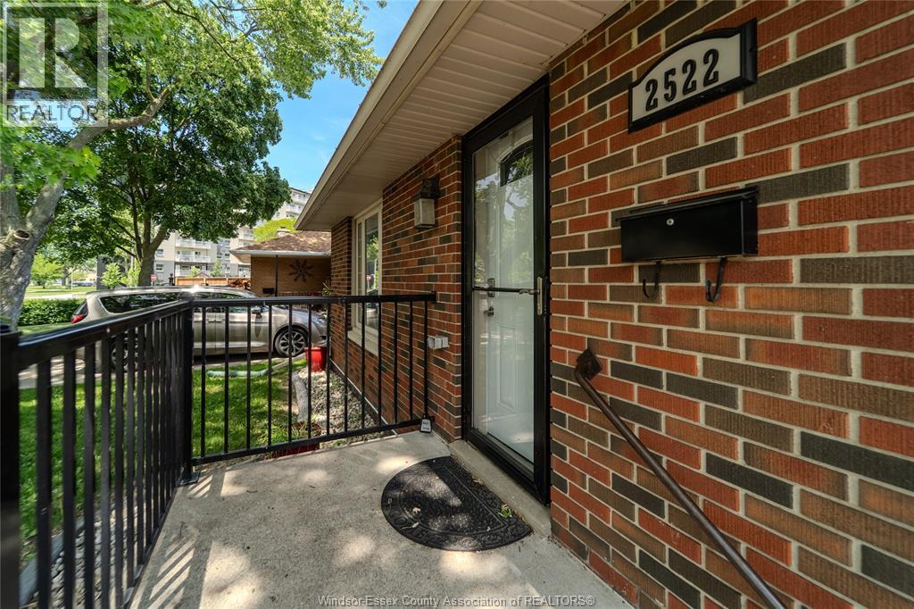 2522 Armstrong AVENUE - 4