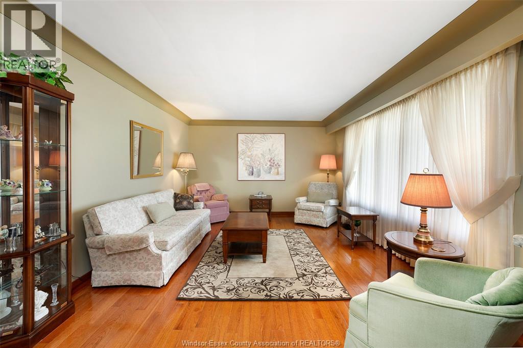 4675 HURON CHURCH LINE - 5