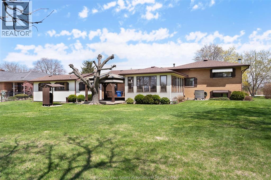4675 HURON CHURCH LINE - 31
