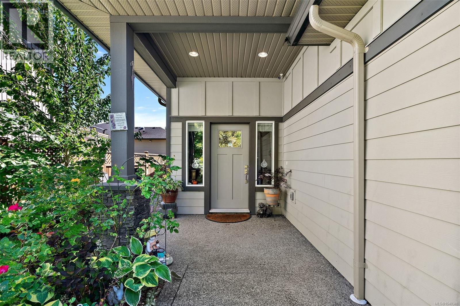 3530 Luxton Rd - 3