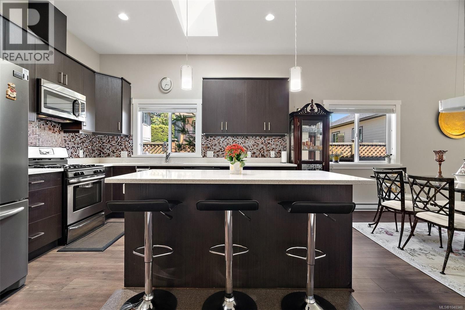 3530 Luxton Rd - 6