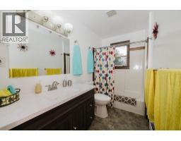 279 Lark Road, Gibsons, BC V0N1V4 Photo 28