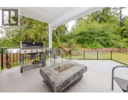 279 Lark Road, Gibsons, BC V0N1V4 Photo 14