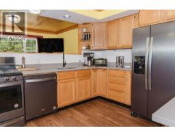 279 Lark Road, Gibsons, BC V0N1V4 Photo 6