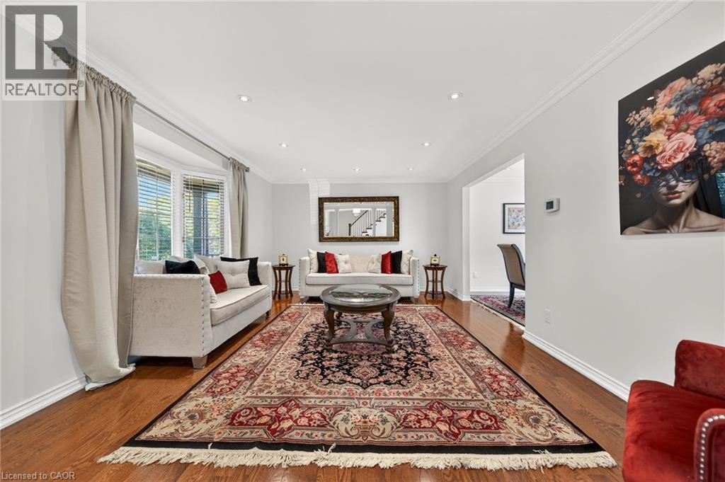 5 MAYS Crescent - 11