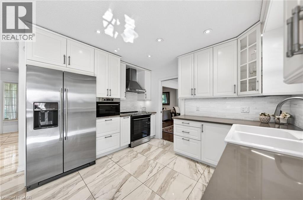 5 MAYS Crescent - 18