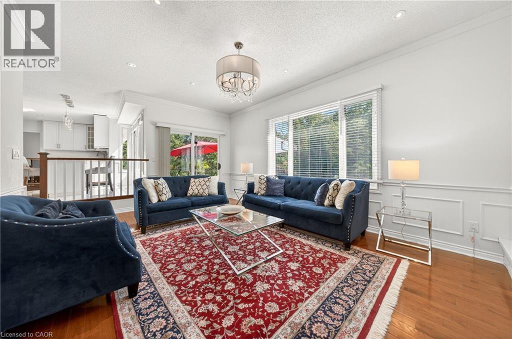5 MAYS Crescent - 23