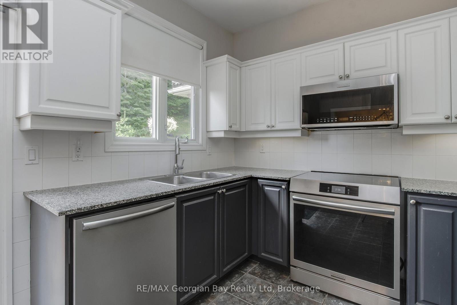 502 ABERDEEN BOULEVARD - 11