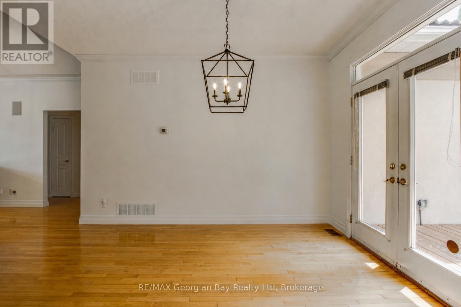 502 ABERDEEN BOULEVARD - 30