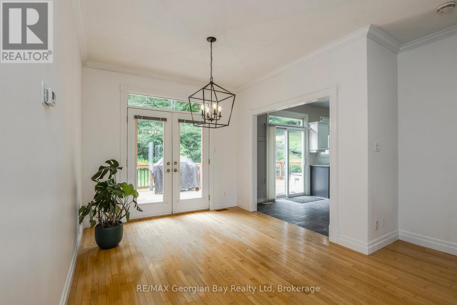 502 ABERDEEN BOULEVARD - 36