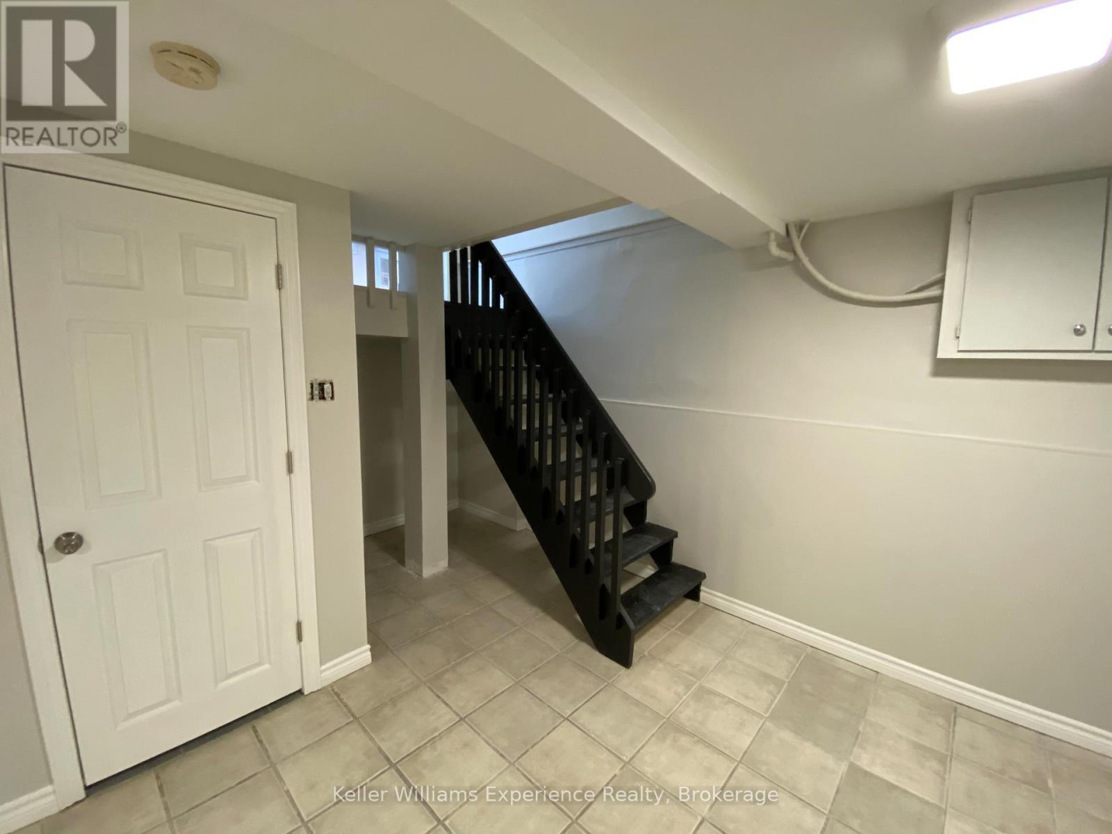 BSMT - 347 KING STREET, Midland — photo 2