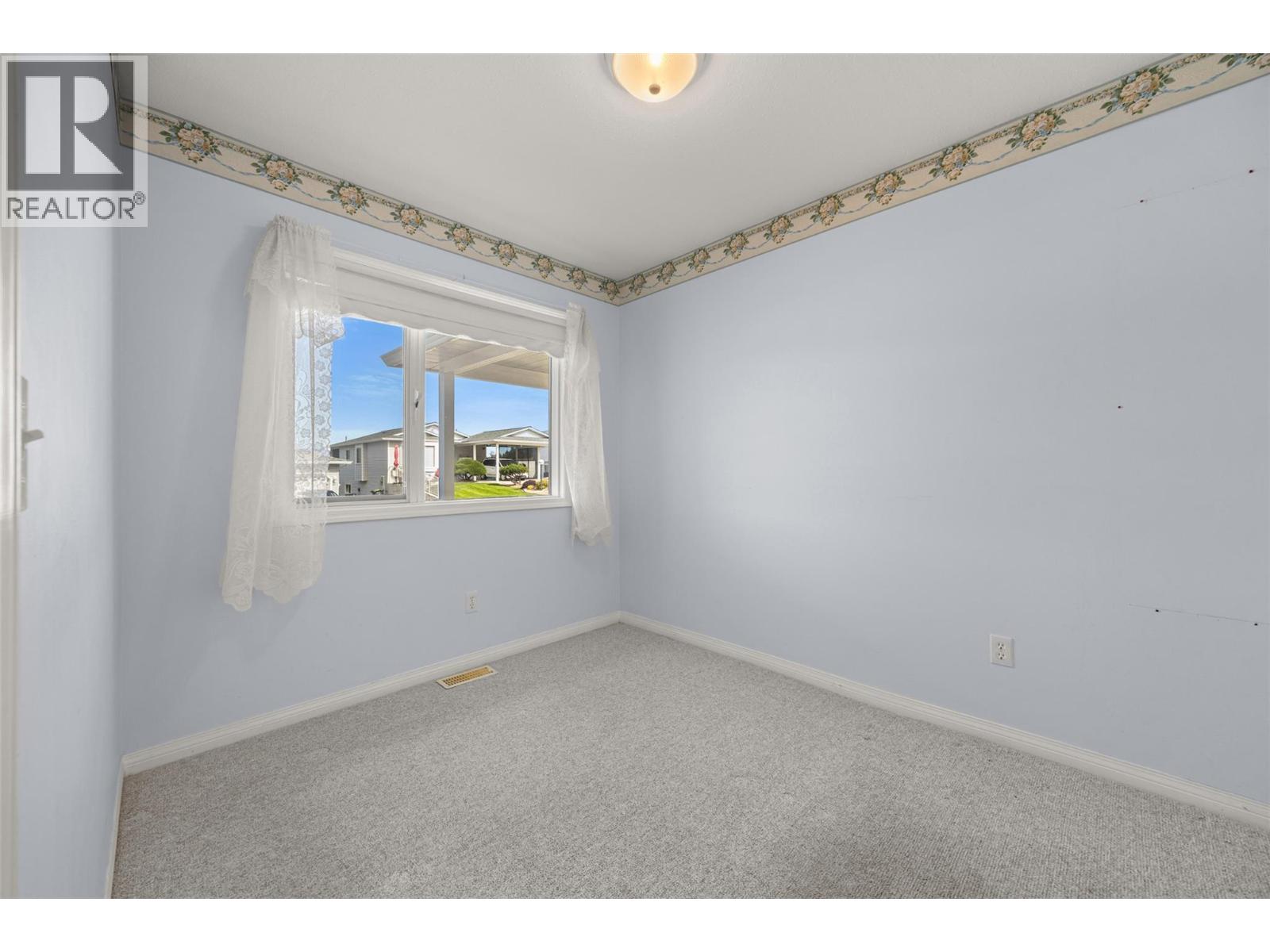 43 6400 Spencer Road, Kelowna