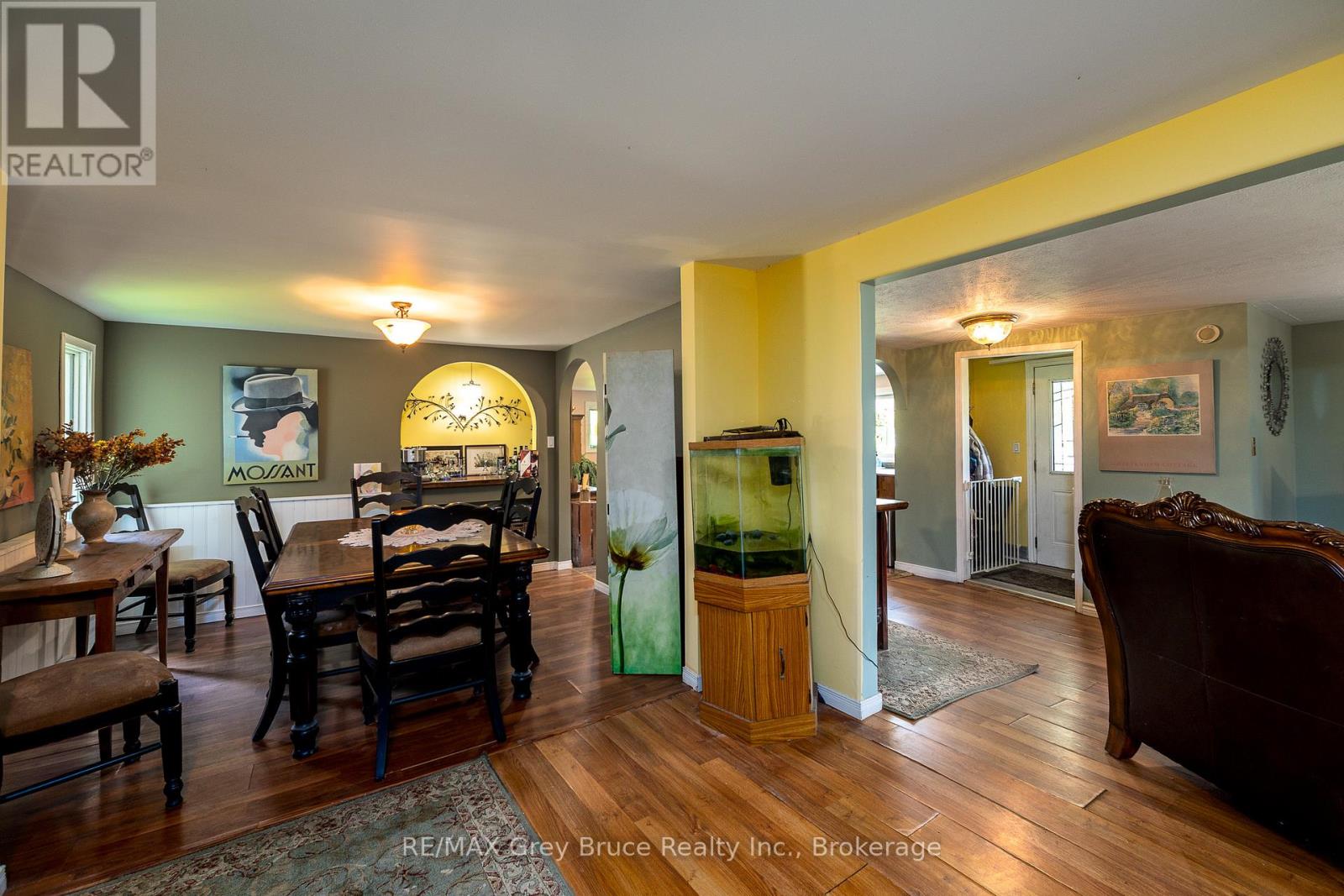 318588 GREY RD 1 - 10