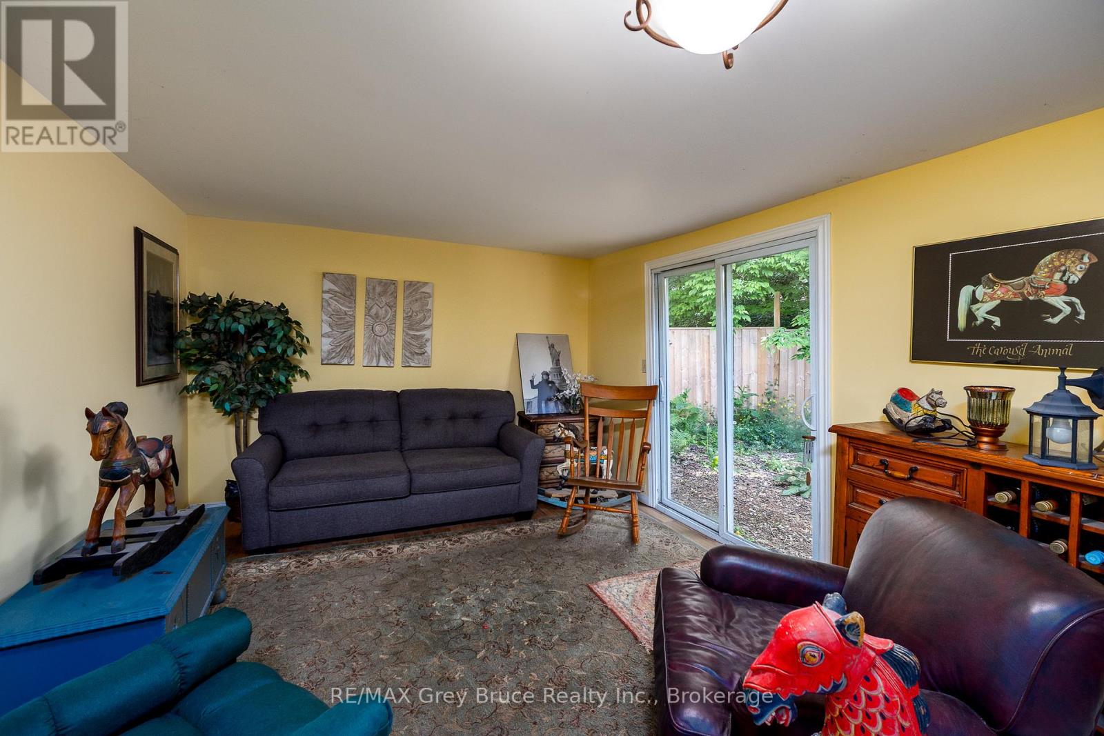 318588 GREY RD 1 - 11