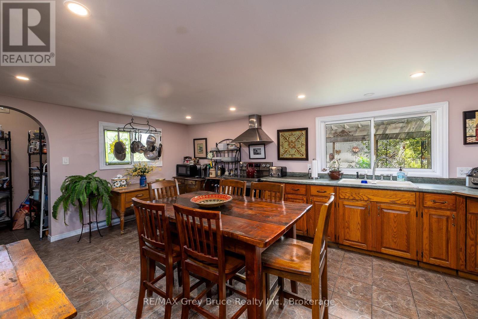 318588 GREY RD 1 - 16
