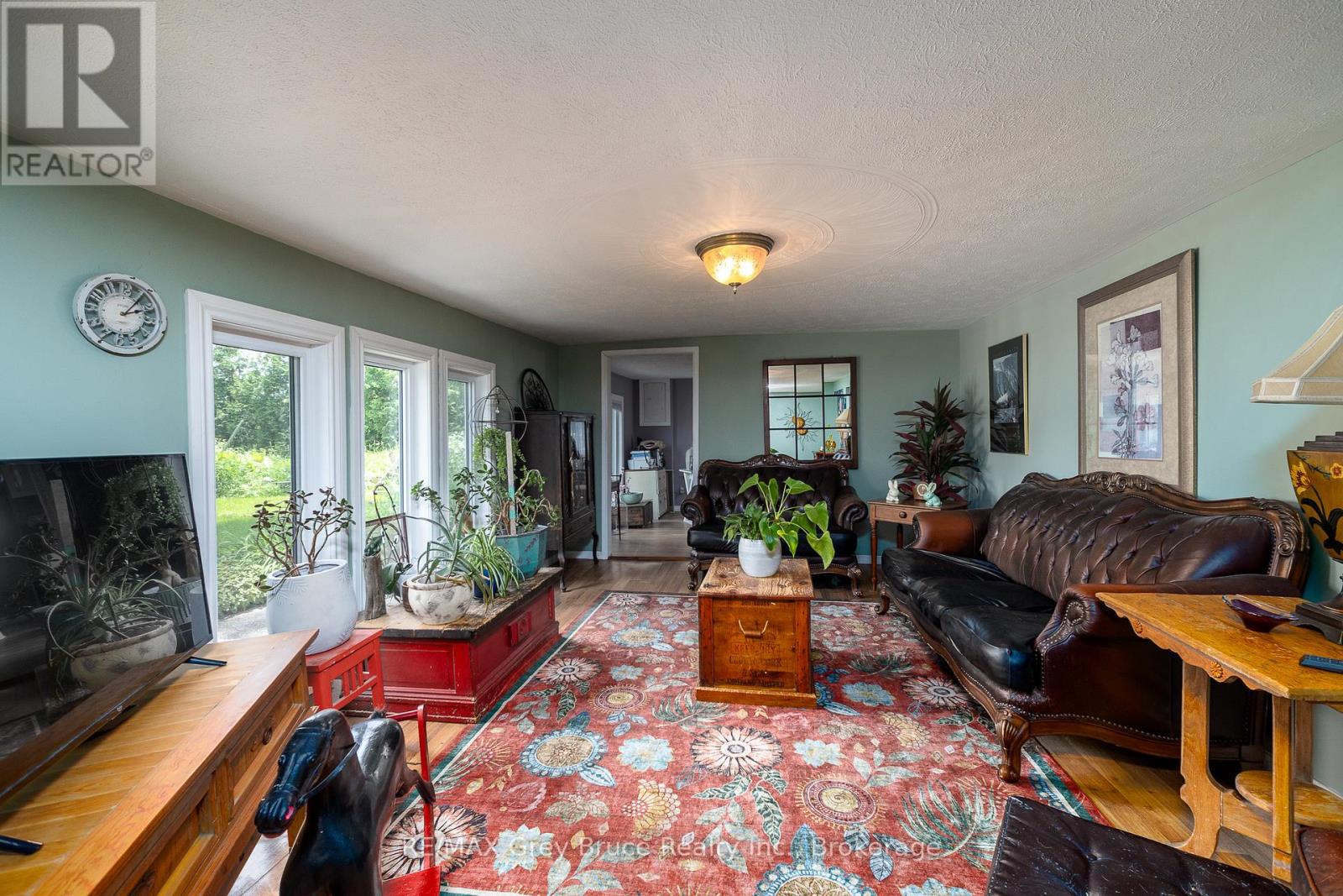 318588 GREY RD 1 - 7