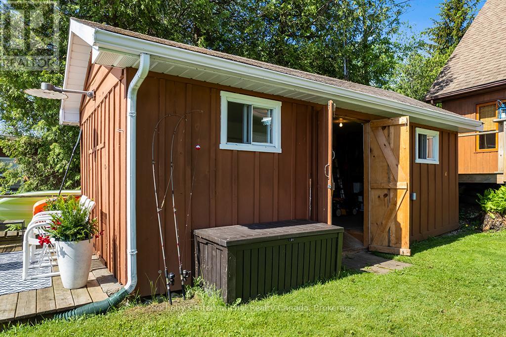 259 CEDAR AVENUE - 27