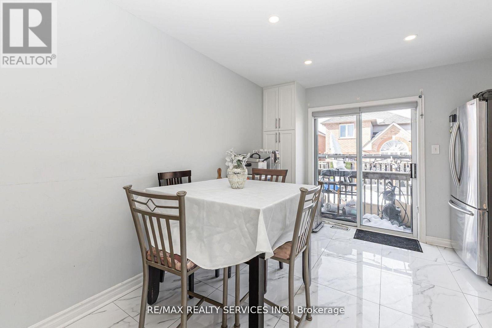 50 SUNNY GLEN CRESCENT - 22