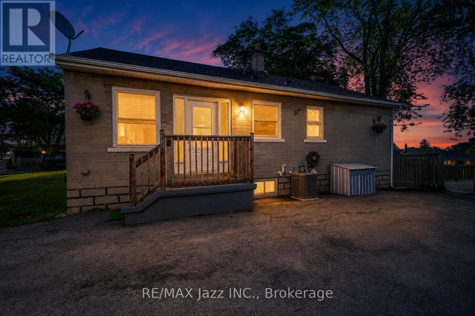 Separate upper unit entrance