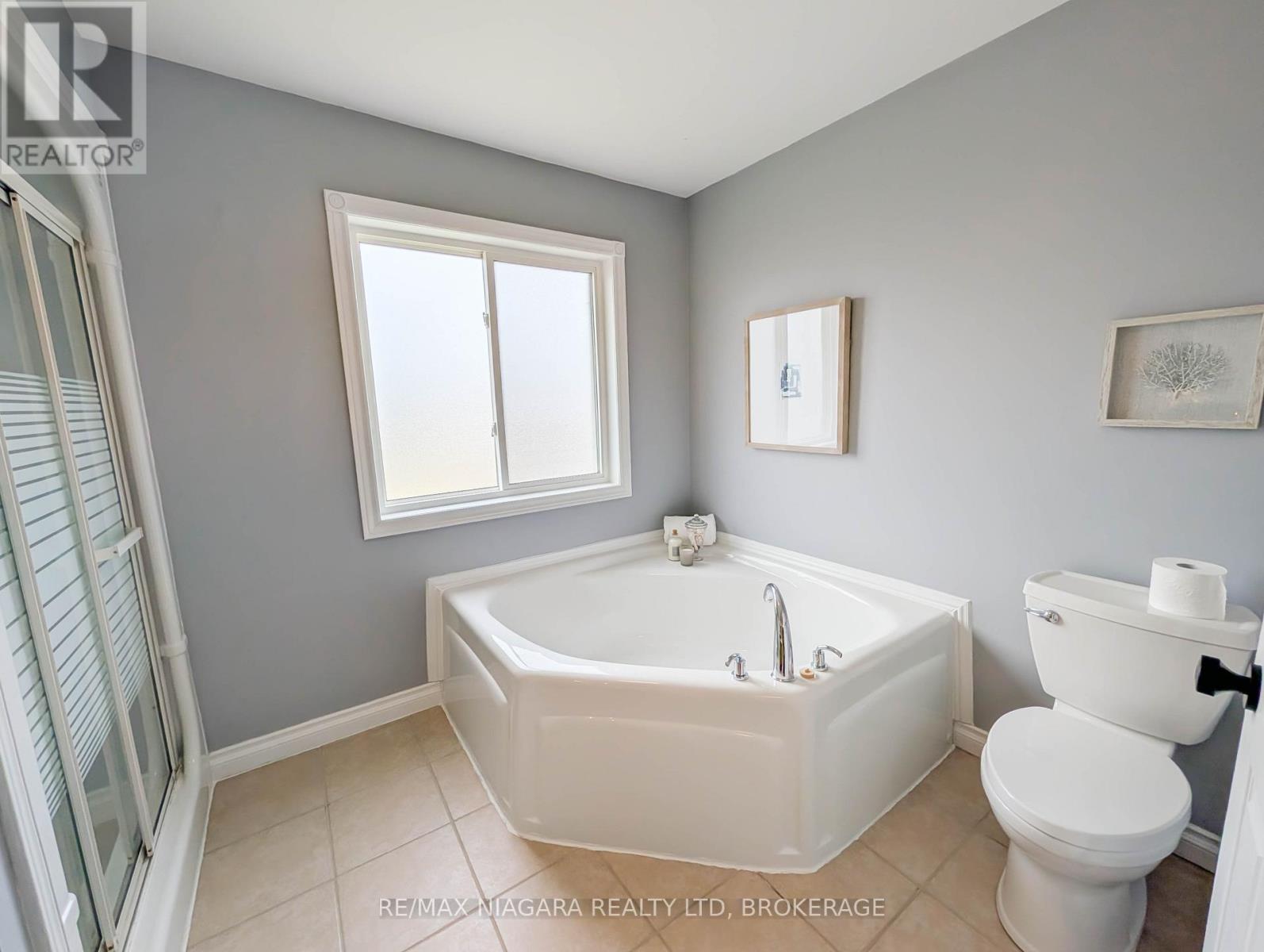 47 HONEY LOCUST CIRCLE - Image 30