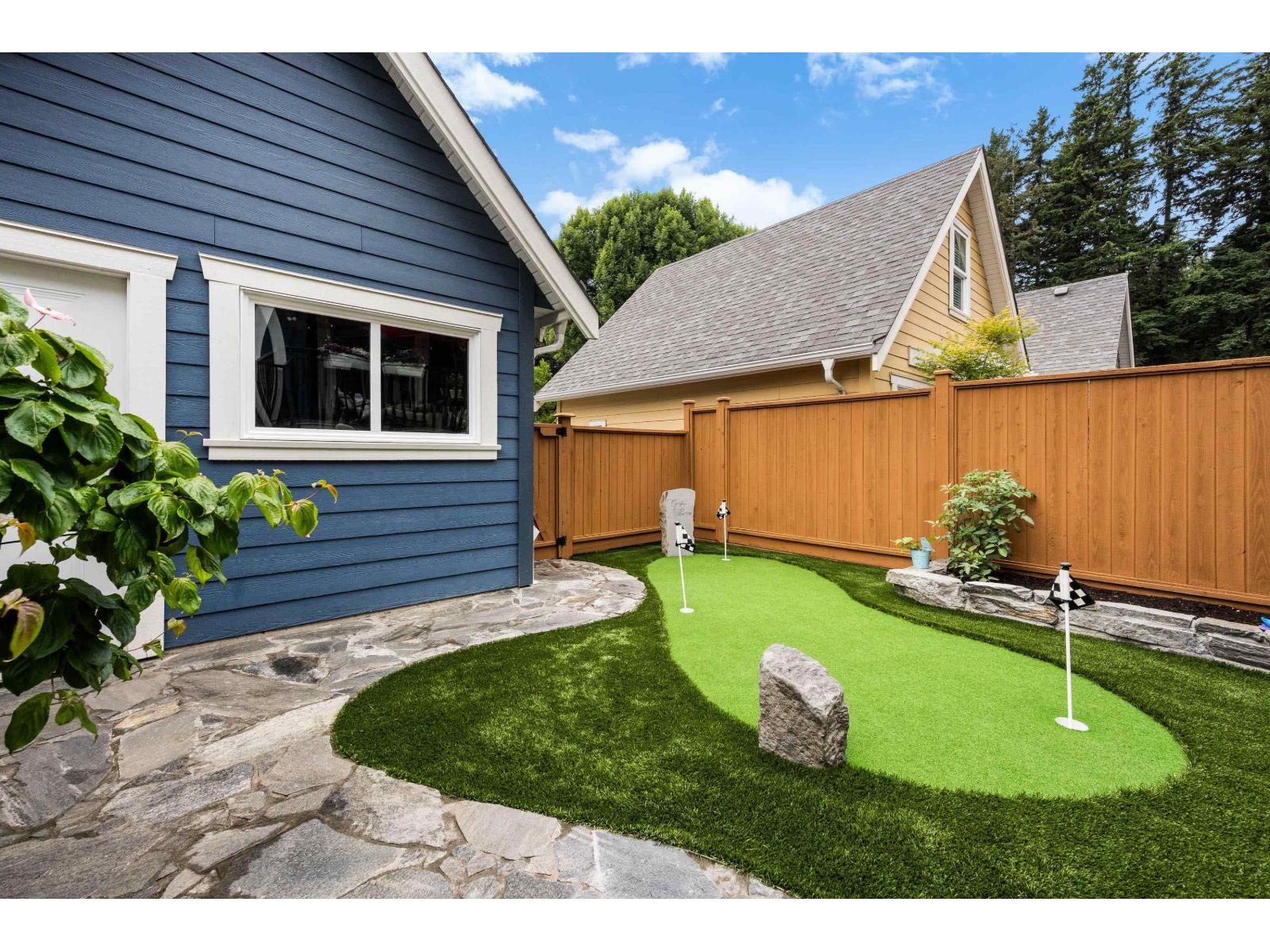 5753 GARRISON BOULEVARD, Garrison Crossing, Chilliwack