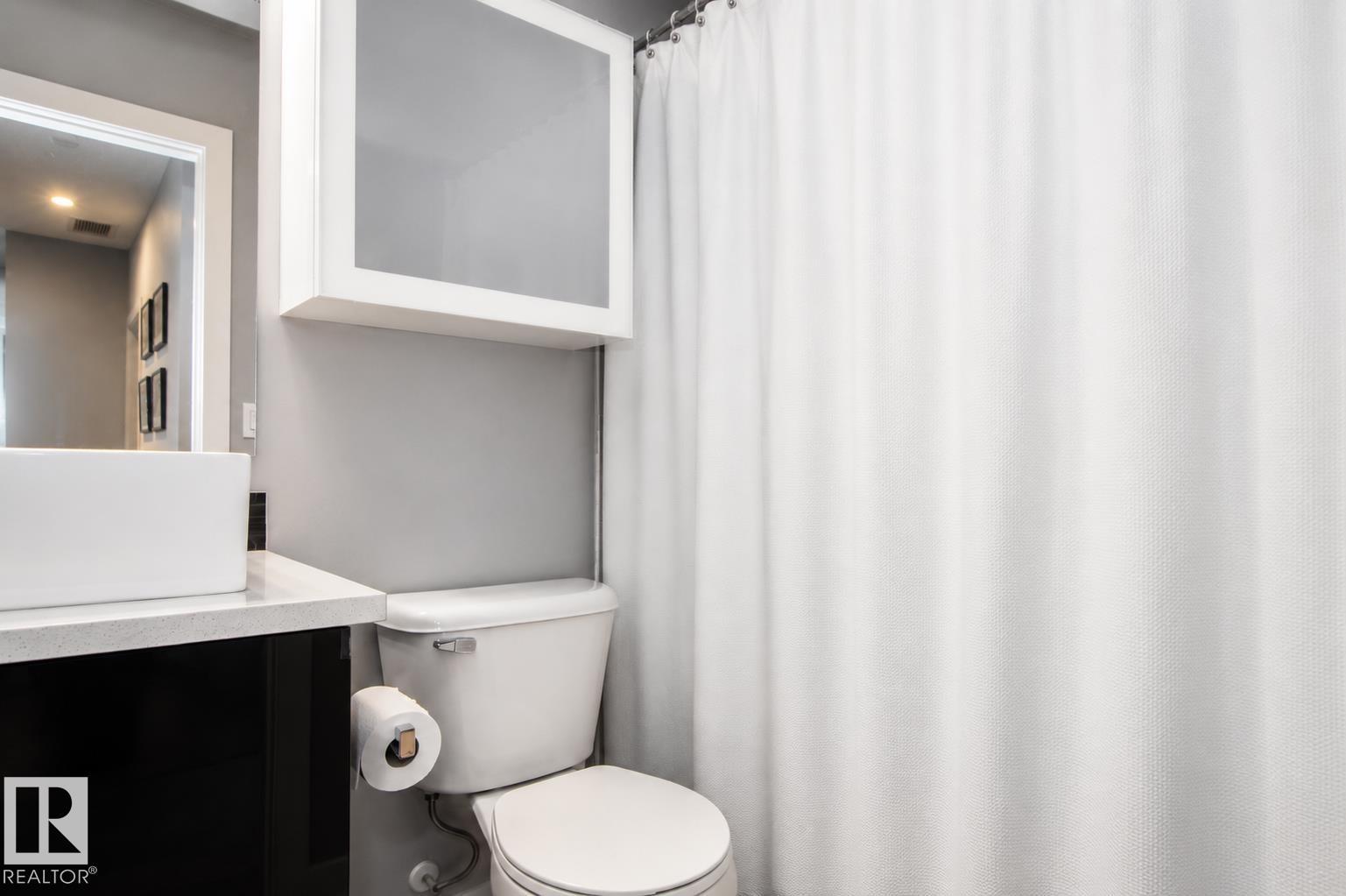 #2003 10238 103 ST NW - 22