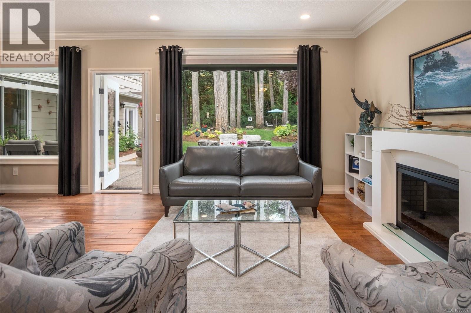 3936 Creekside Dr - 3