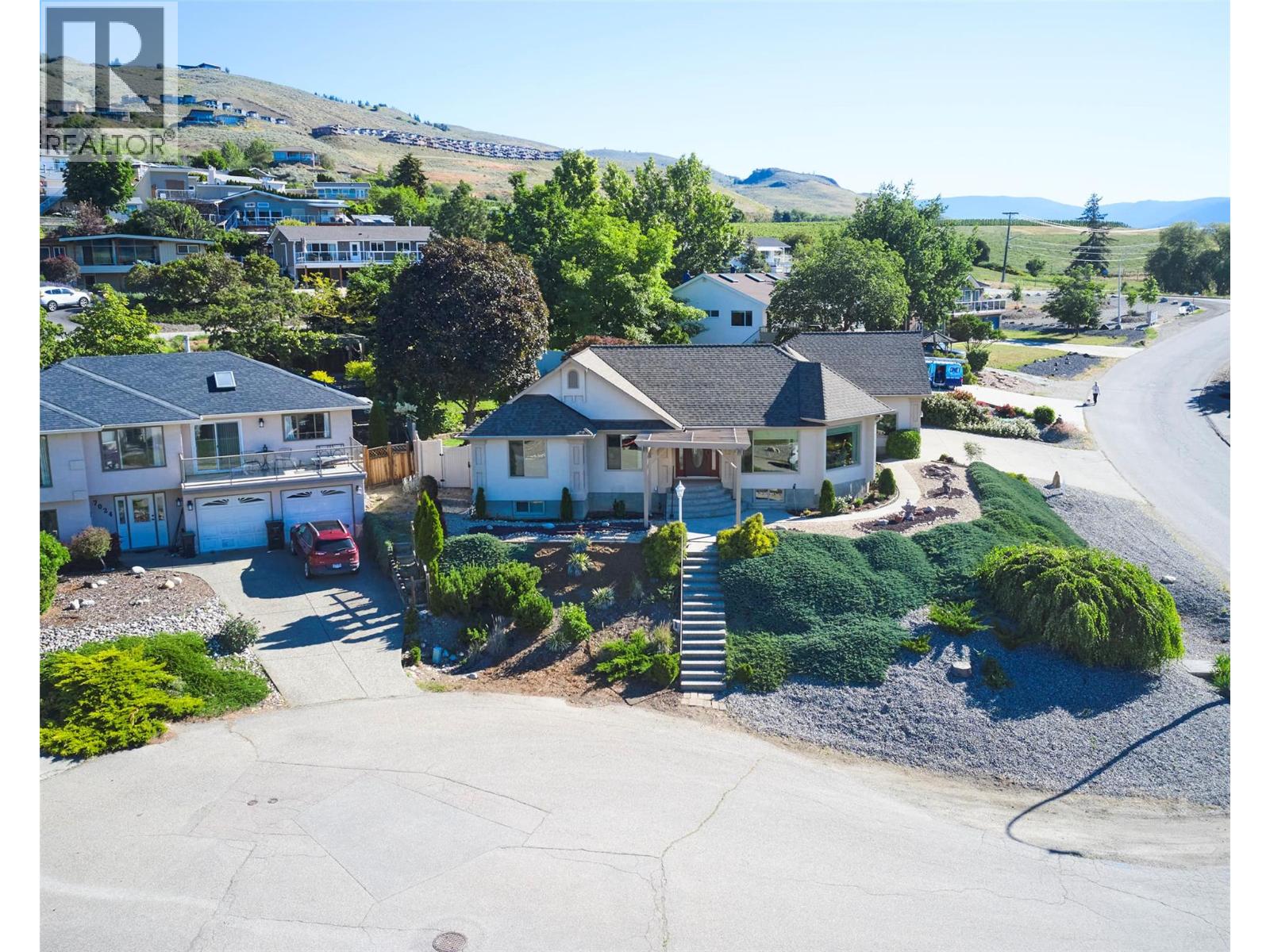 7020 Lakeridge Drive - 70
