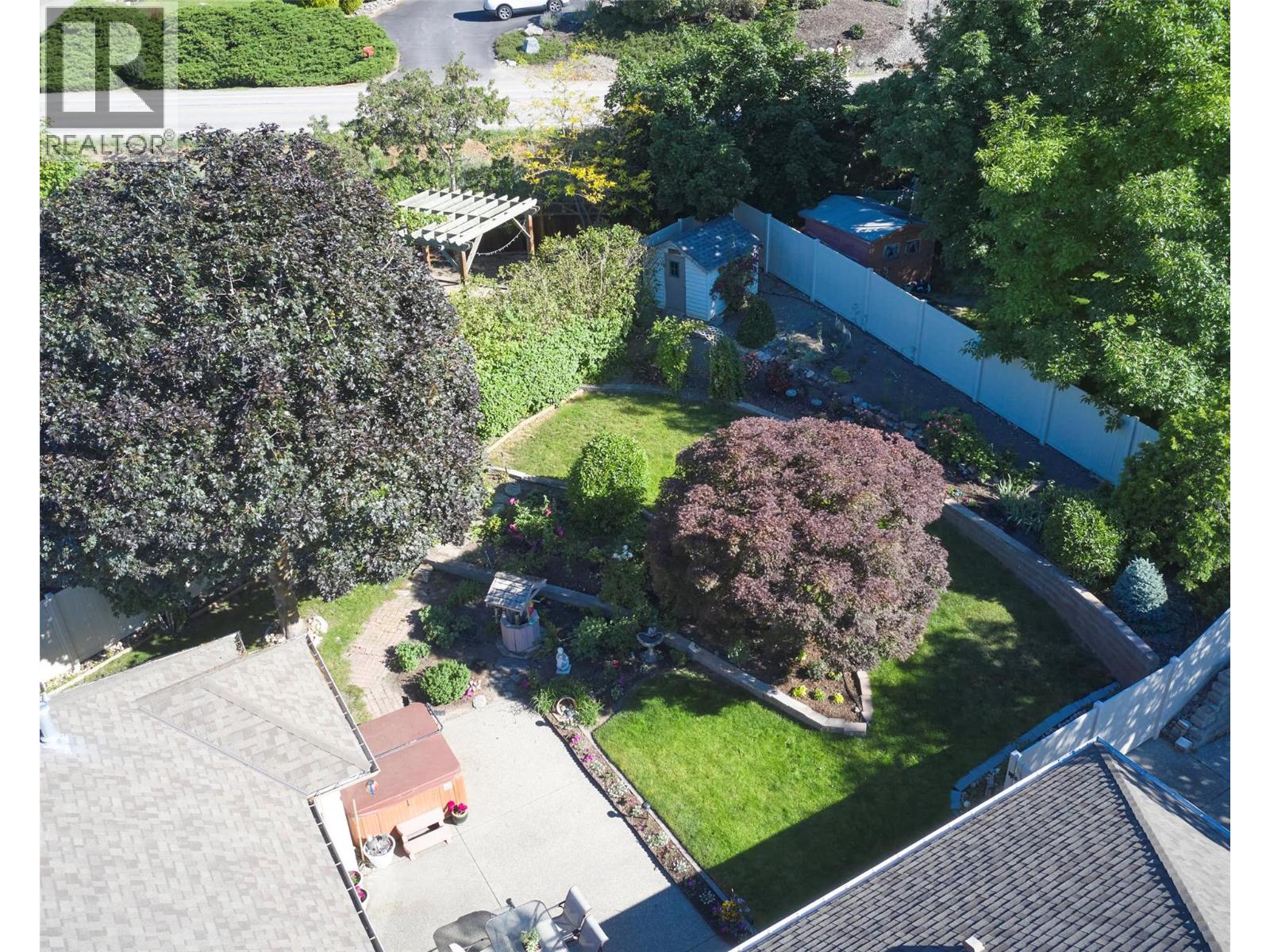 7020 Lakeridge Drive - 85