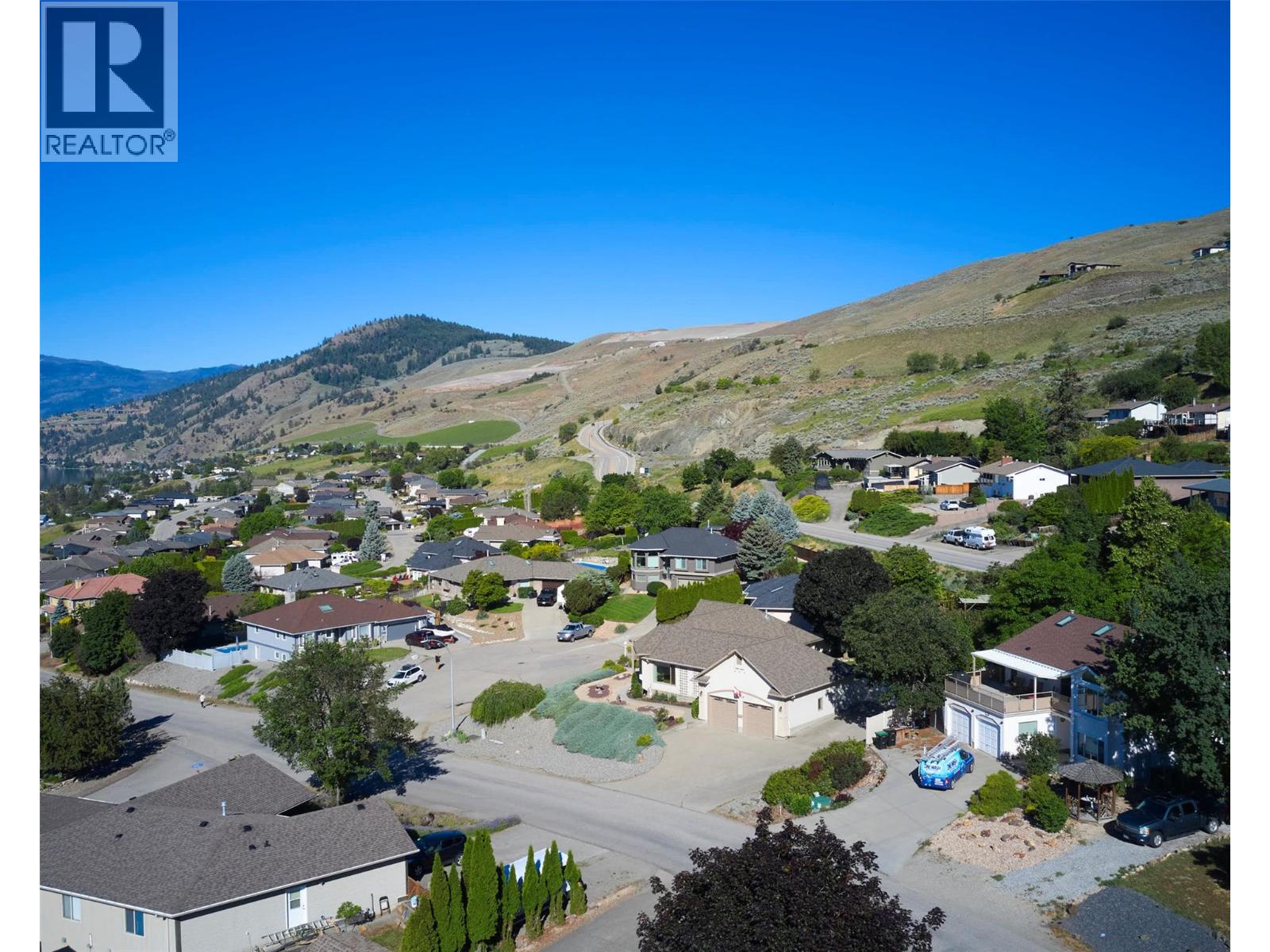 7020 Lakeridge Drive - 76