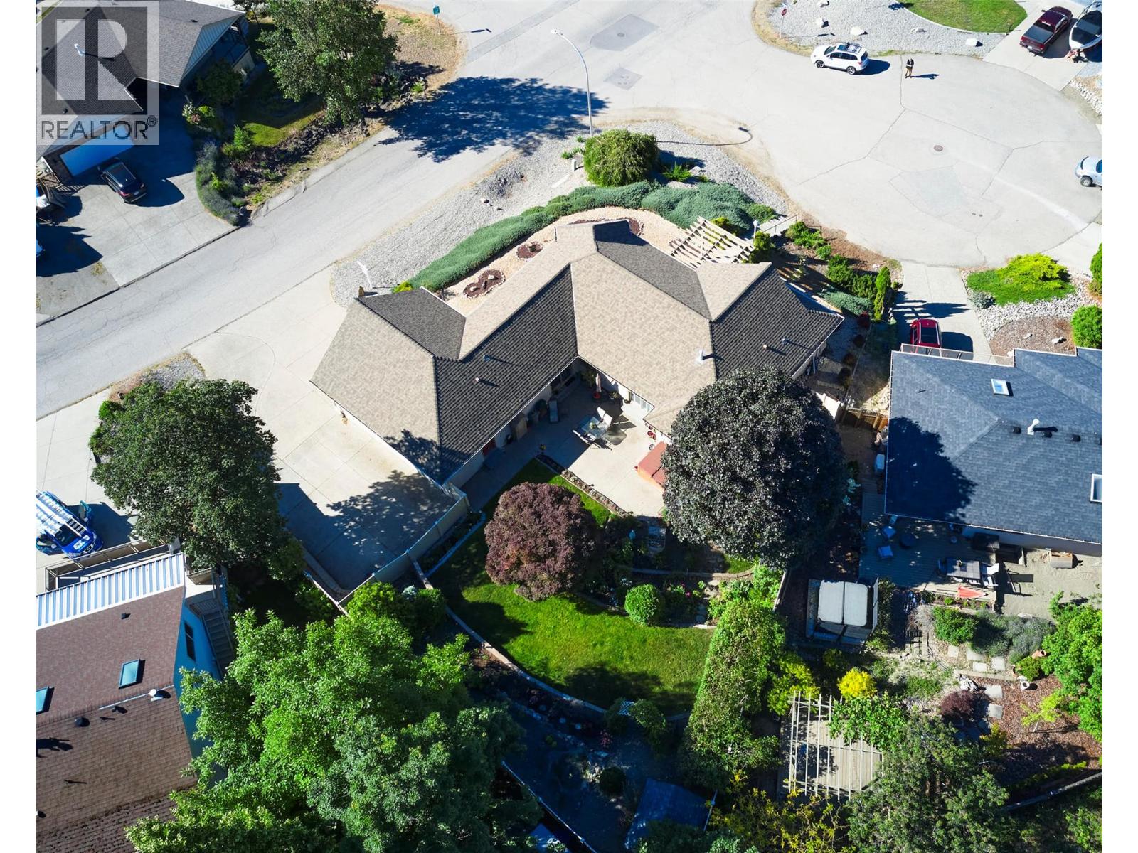 7020 Lakeridge Drive - 82