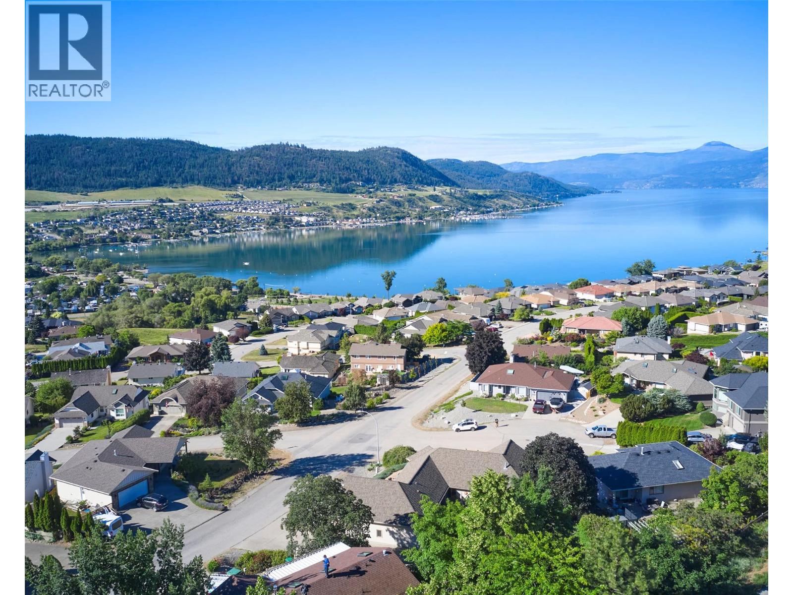 7020 Lakeridge Drive - 2