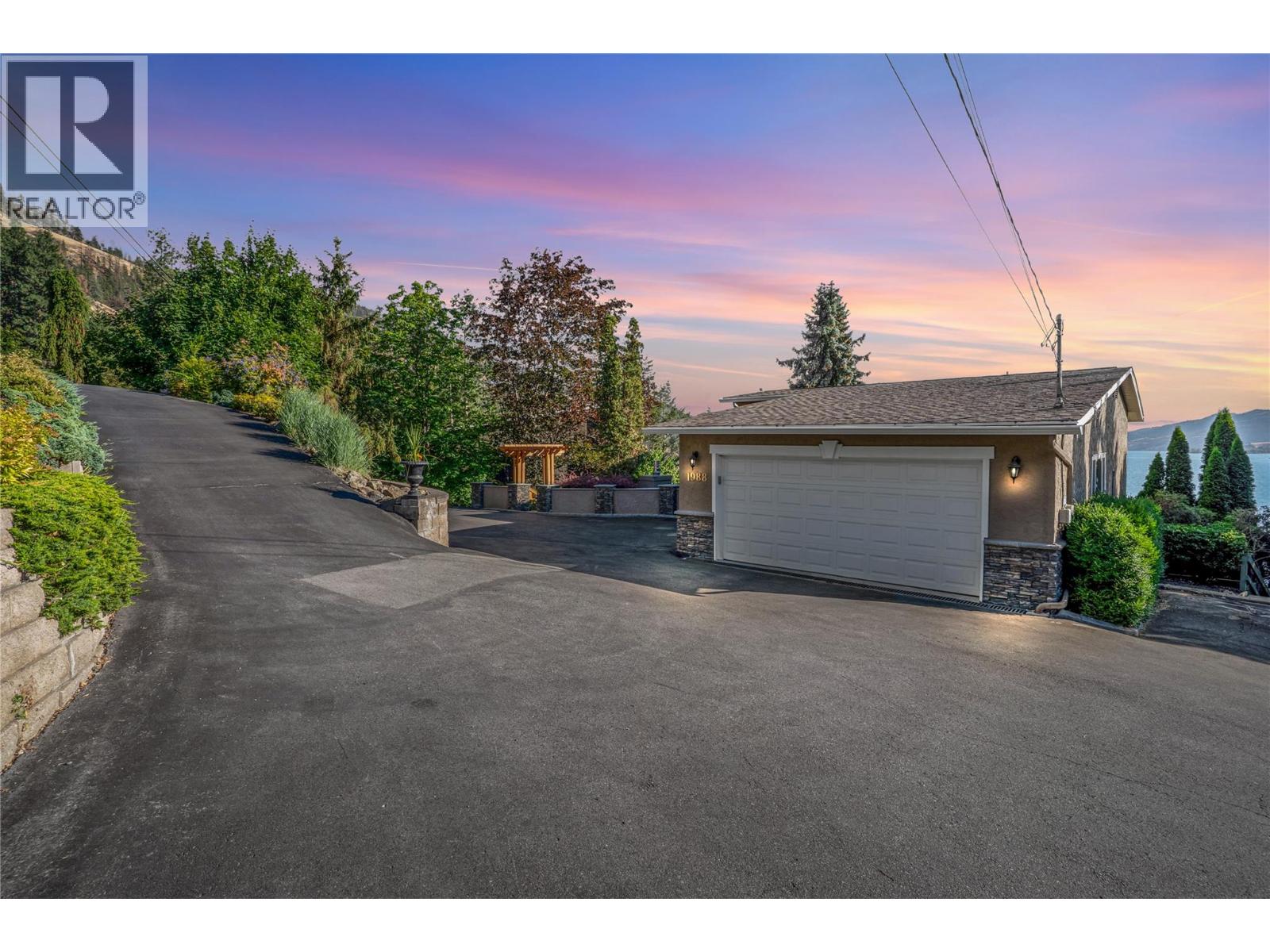 1988 Dewdney Road - 58