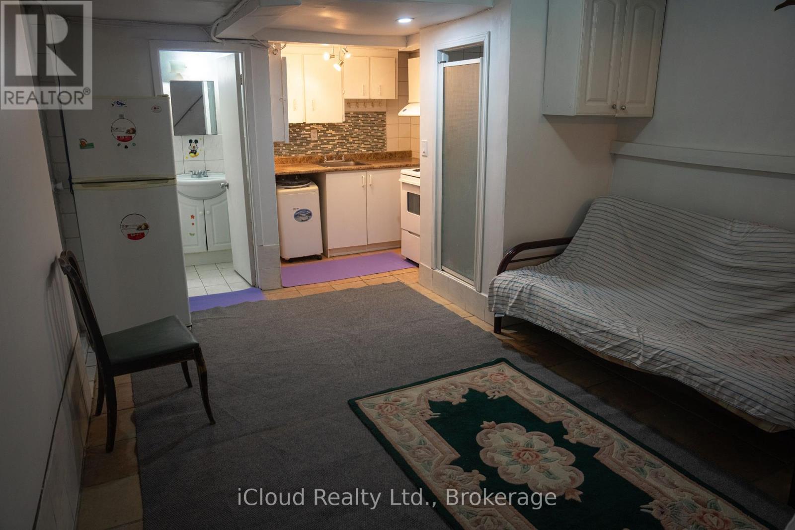 #16 50 COLEMAN AVENUE - 30
