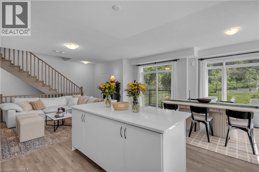 #1118 585 COLBORNE Street - 21